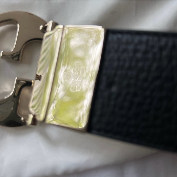 Gucci Reversible Leather Belt - Picture 4 of 4